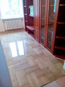 Шлифовка паркета без пыли, обход секции + покрытие лаком в 3 слоя. 14 кв.м: Цена - 230 бел.руб